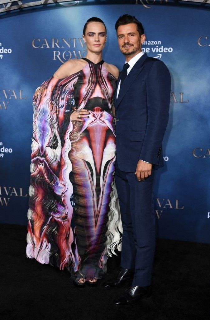 Sevgilisi ilə qırmızı xalıda - FOTOLAR